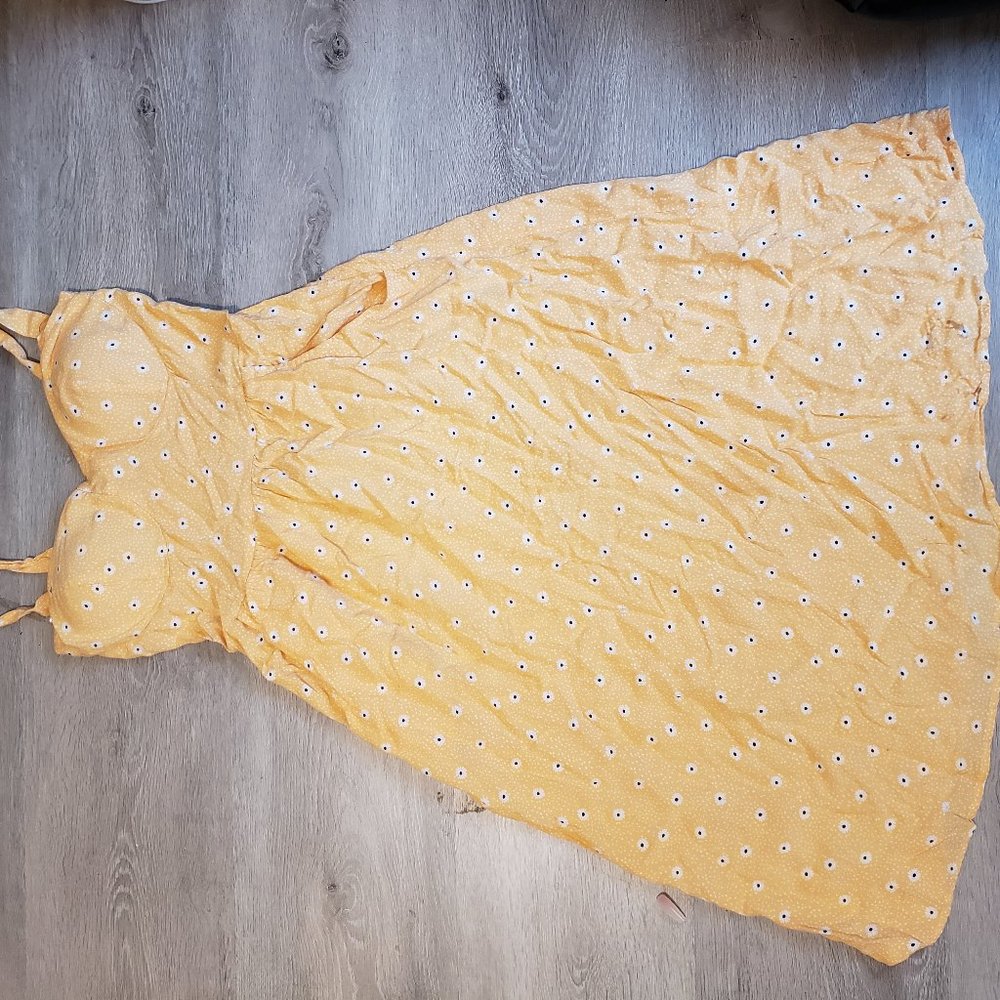 Yellow/orange sundress with pockets